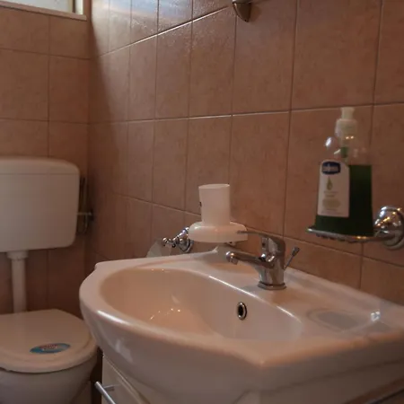 Jure Apartmán
